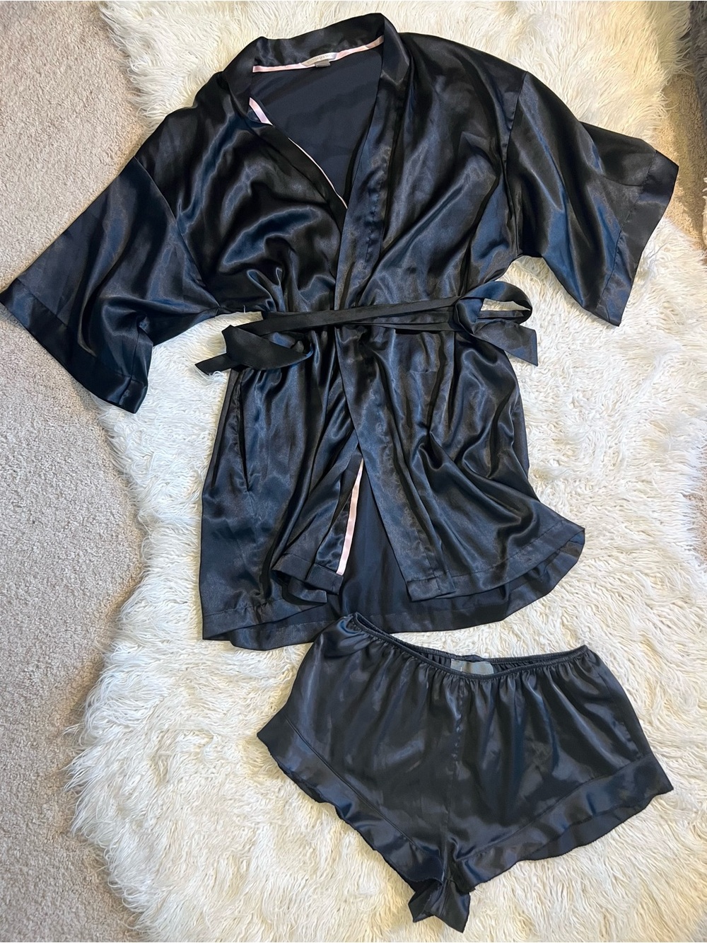 Satin Robe Bundle! - Picture 13 of 14